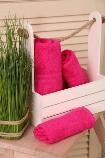 Идеальный текстильный подарок: постельное, халаты, наборы — советы по выбору и упаковке