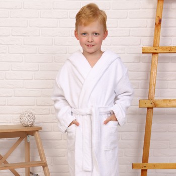 Халаты для детей: безопасность и комфорт